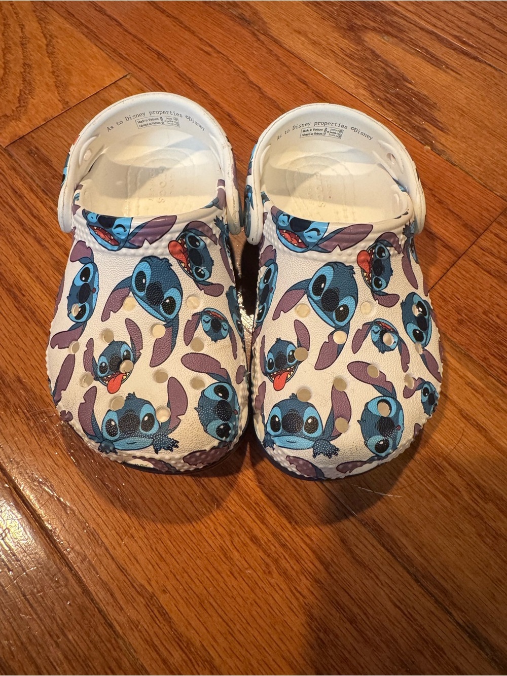 Stitch Crocs